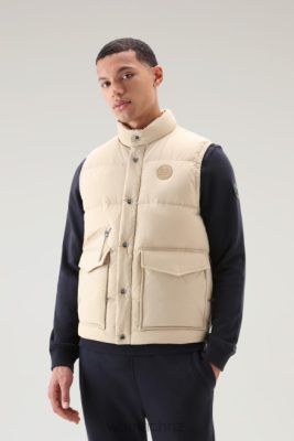 Woolrich Clothing - Woolrich Aleutian Quilted Vest in recycled Eco Taslan Nylon Beach Sand Men DL82551 Clothing