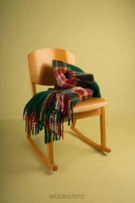 Woolrich Clothing - Woolrich Blanket in an Alpaca, Mohair, and Wool Blend Waxed Green Unisex DL82692 Accessories