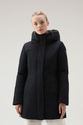 Woolrich Clothing - Woolrich Boulder Parka in Ramar Cloth with Hood and Detachable Faux Fur Trim Dark Navy Women DL82215 Clothing