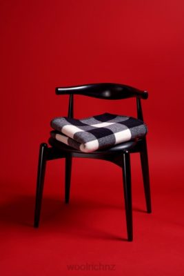 Woolrich Clothing - Woolrich Buffalo Check Pure Wool Blanket-Made in Italy White Buffalo Unisex DL82347 Accessories