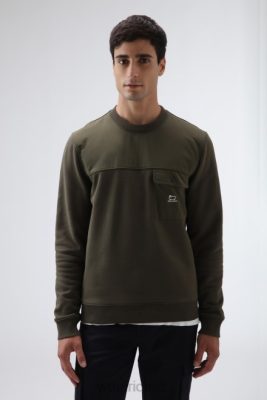 Woolrich Clothing - Woolrich Crewneck Sweatshirt in Cotton and Taslan Nylon Dark Green Men DL82716 Clothing