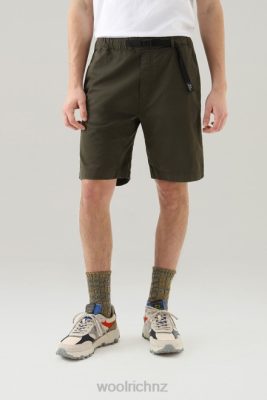 Woolrich Clothing - Woolrich Garment-Dyed Chino Shorts in Stretch Cotton Dark Green Men DL82479 Clothing