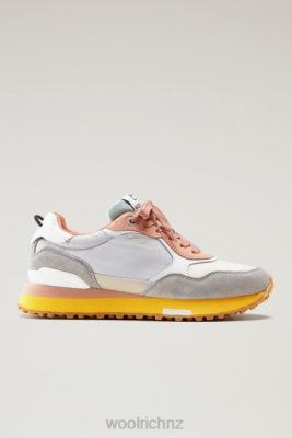 Woolrich Clothing - Woolrich Retro Sneakers in Leather with Nylon Details Grey Beige Women DL82185 Footwear