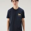 Woolrich Clothing - Woolrich T-shirt in Pure Cotton with Camouflage Sheep Logo Melton Blue Men DL82563 Clothing