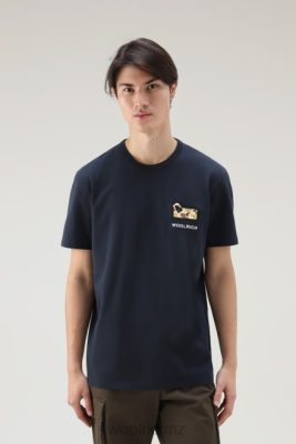Woolrich Clothing - Woolrich T-shirt in Pure Cotton with Camouflage Sheep Logo Melton Blue Men DL82563 Clothing