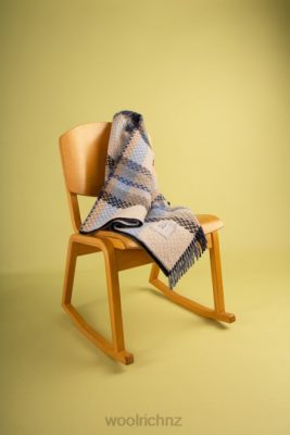 Woolrich NZ - Woolrich Jacquard Check Blanket in a Wool Blend Blue Lake Unisex DL82271 Accessories