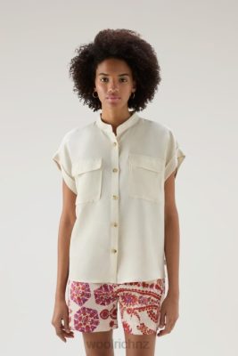 Woolrich Parka - Woolrich Short-sleeved Shirt in Linen Blend Milky Cream Women DL82192 Clothing